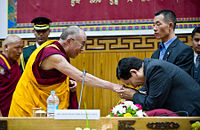 Его Святейшество Далай-лама открыл международную конференцию «Наука, духовность и образование» в Гангтоке.