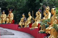 Монастырь 10 тысяч Будд