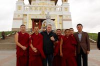 Владимир Жириновский в Калмыкии заявил о готовности ЛДПР добиваться визы для Далай-ламы