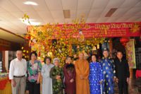 Празднование Нового, 2012 года Дракона в монастыре Куанг Дык