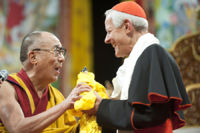 Его Святейшество Далай-лама приступил к непосредственной передаче посвящения Калачакры
