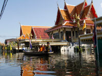 Подтоплен Большой королевский дворец и Храм Изумрудного Будды в Таиланде