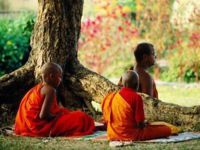 18 ноября 2012 года отмечается один из важнейших праздников буддизма - Катхина