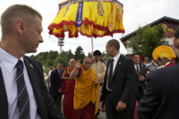 Его Святейшество Далай-лама освятил монастырь Шедруб Чойкорлинг на горе Салев во Франции